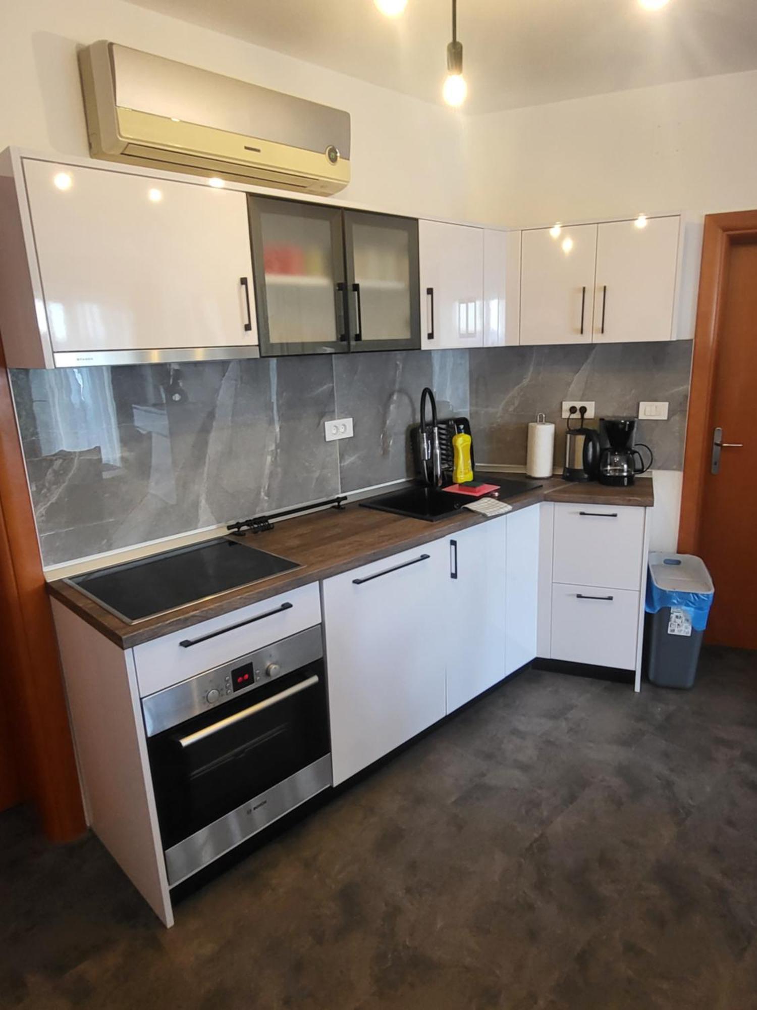 Apartmani Andiks Dramalj Exterior foto